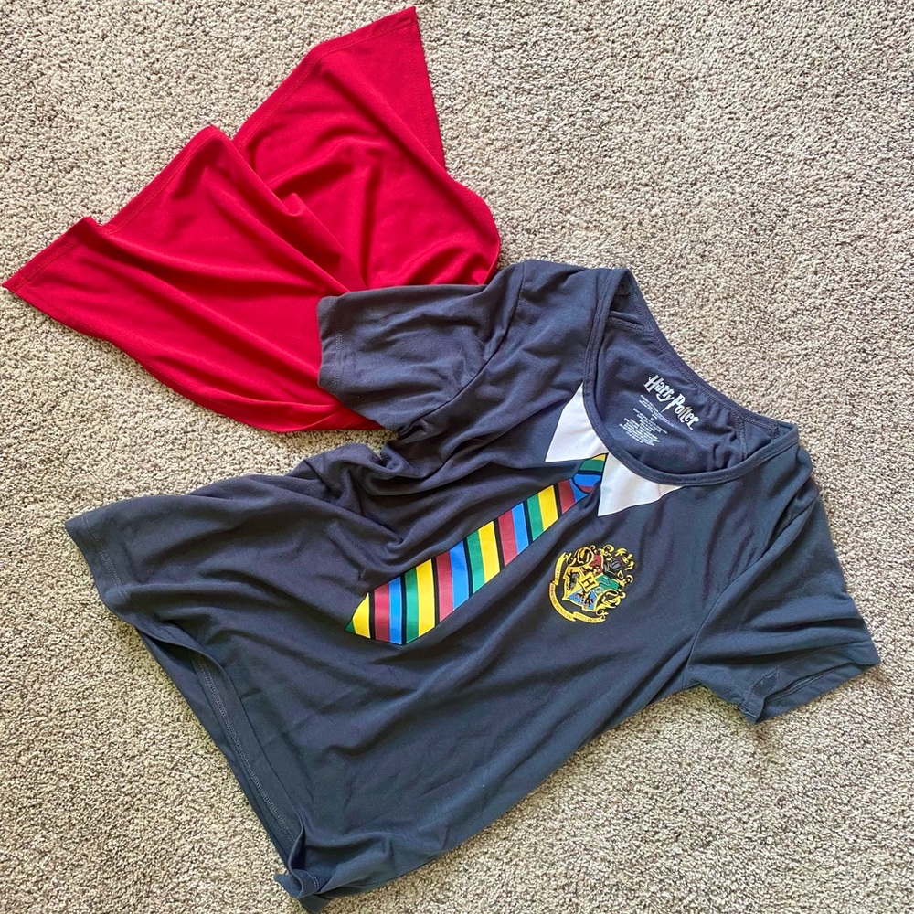 Harry Potter Novelty Tee w/ Attached Cape